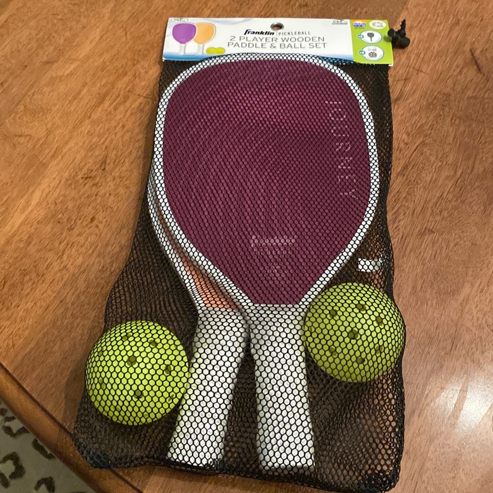 NEW FRANKLIN PICKLEBALL 2 PLAYER WOODEN PADDLE & BALL SET